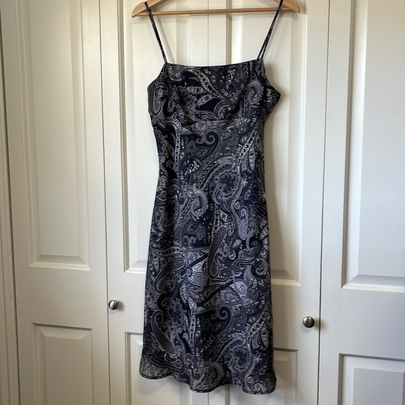 Vintage 1990's Gray Paisley Spaghetti Strap Empire Waist Flutter Slip Dress
